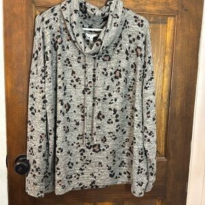 Maurice’s sweatshirt